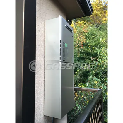 施工後の給湯器（リンナイ RUF-E2405AW(A)）