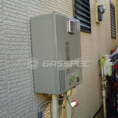 施工後の給湯器（パーパス GX-H2000AW-1）