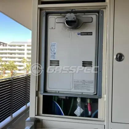 施工前の暖房熱源機（RUFH-V2403SAA2-3）