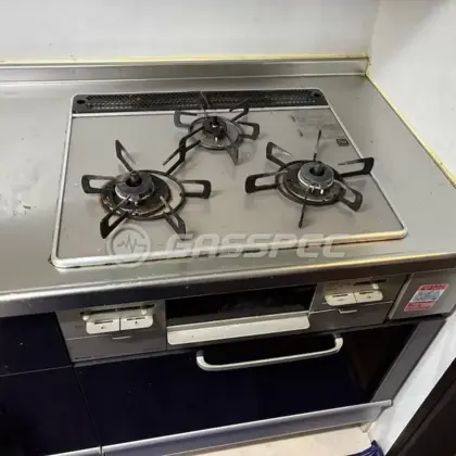 施工前のビルトインガスコンロ（RS31W20A30D-VW）