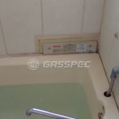 施工後の給湯器（リンナイ RUF-HV162A-E）