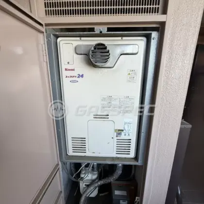 施工前の給湯器（RUFH-2405ATX）