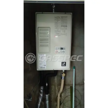 施工後の給湯器（パーパス GS-A2000E-1(BL)）