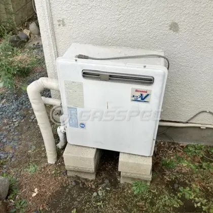 施工前の給湯器（RUF-V2405SAG）