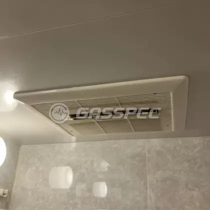 施工前の浴室乾燥機（FD2809J3）