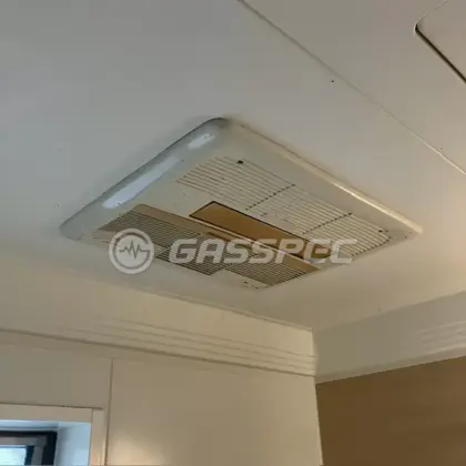 施工前の浴室乾燥機（FD2810F1）