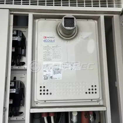 施工前の給湯器（GT-C2452AWX-T-2）