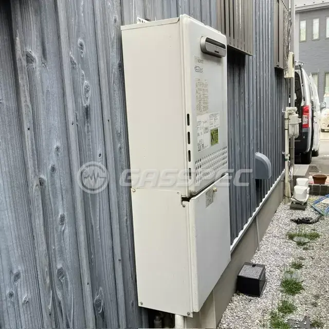交換前の給湯器（ノーリツ GT-C2442SAWX-MB）