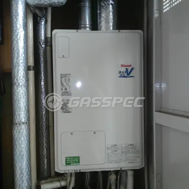 施工後の暖房熱源機（リンナイ RUFH-V1613AFF2-3(B)）