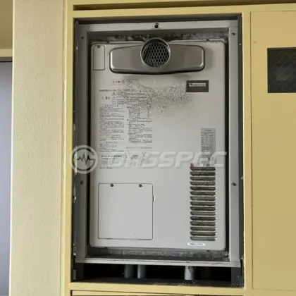 施工前の暖房熱源機（AT-4200ARSAW3Q-56-C）