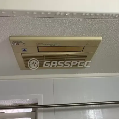 施工前の浴室乾燥機（RBH-C333K1SNP）