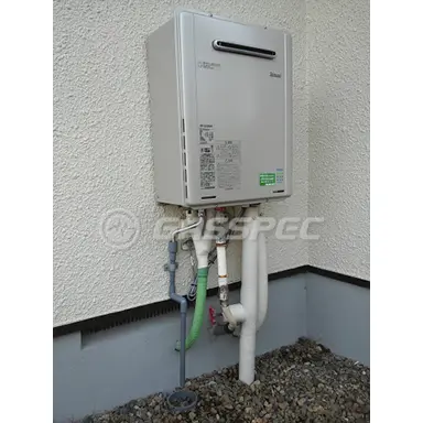 施工後の給湯器（リンナイ RUF-E2008SAW）