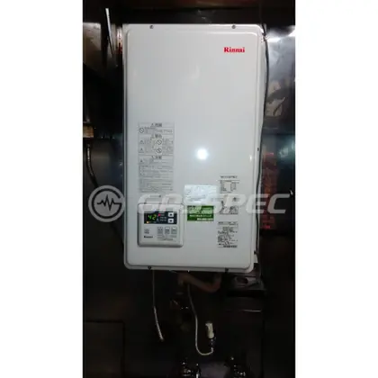 施工後の給湯器（リンナイ RUX-V1615SFFBA-E）