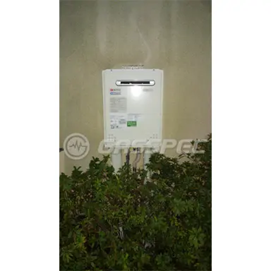 施工後の給湯器（ノーリツ GT-C2452AWX-2 BL）