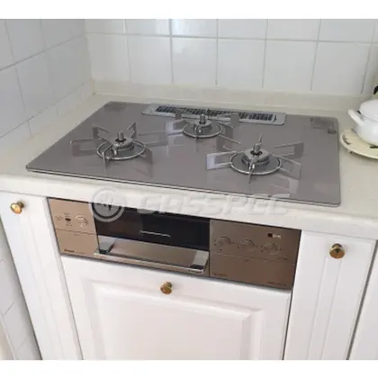 施工後のビルトインガスコンロ（リンナイ RHS72W22E4RC-STW）