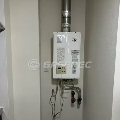 施工前の給湯器（RUX-V1610FFUA-E）