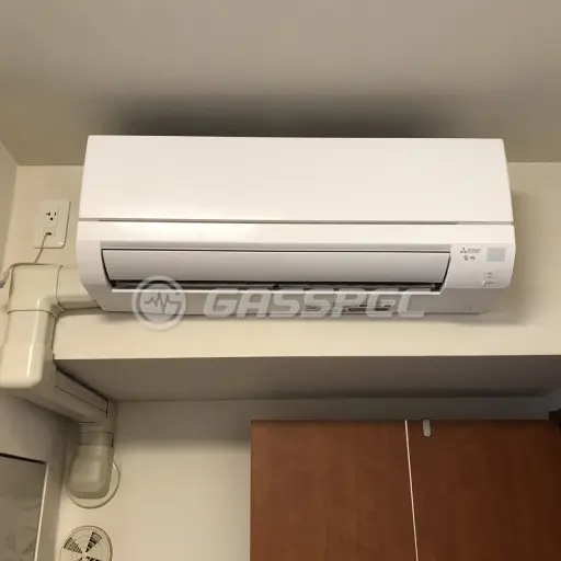 交換後のエアコン（三菱 MSZ-GV2220W）
