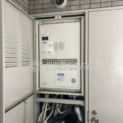 施工前の暖房熱源機（GTH-2413AWXH-TB）