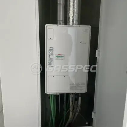 施工前の暖房熱源機（RUFH-V2403SAFF2-3(B)）