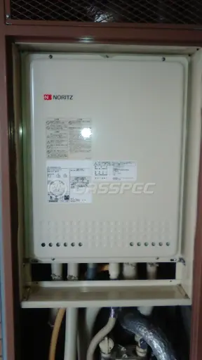 施工後の給湯器（ノーリツ GT-2450SAWX-H-2 BL）