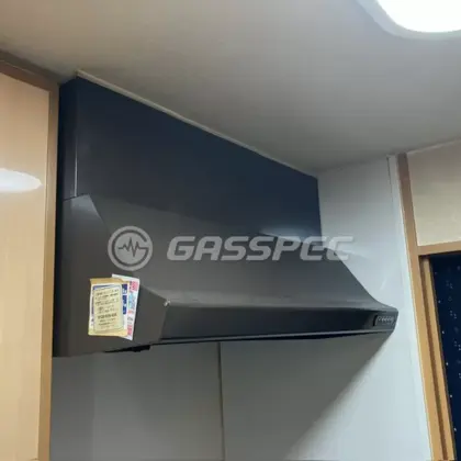 施工前のレンジフード