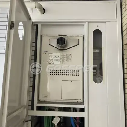 施工前の暖房熱源機（GTH-2434AWX3H-T）