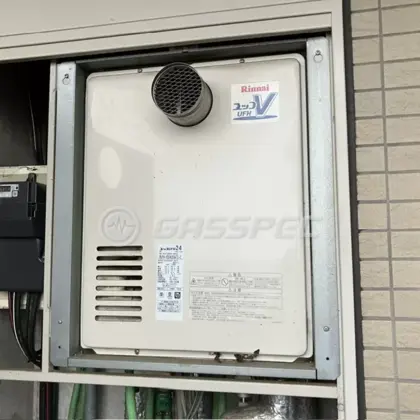 施工前の暖房熱源機（RUFH-VD2400SAT2-3）