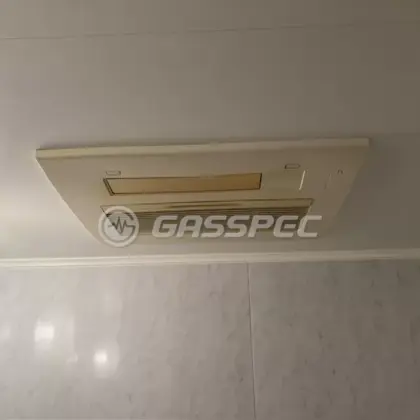施工前の浴室乾燥機（PBD-332TC3J）