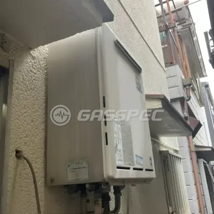 施工前の給湯器（RUF-A1610SAW）