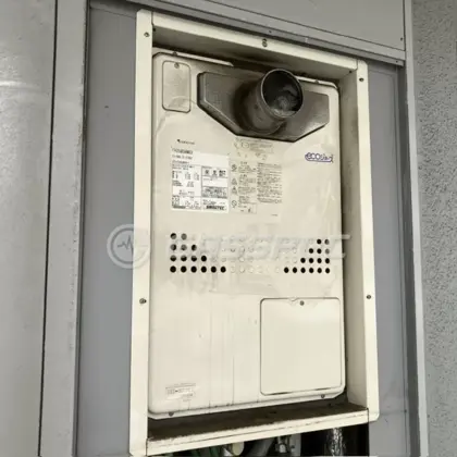 施工前の暖房熱源機（GTH-C2436AWX6H-T）