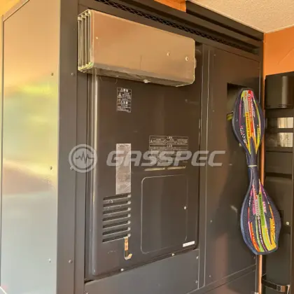 施工前の暖房熱源機（RUFH-V2400AA2-6）