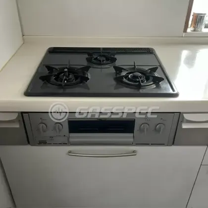 施工前のビルトインガスコンロ（RBG-31B8S-R）