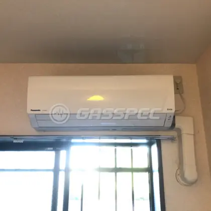 施工後のエアコン（パナソニック CS-220DFL-W）