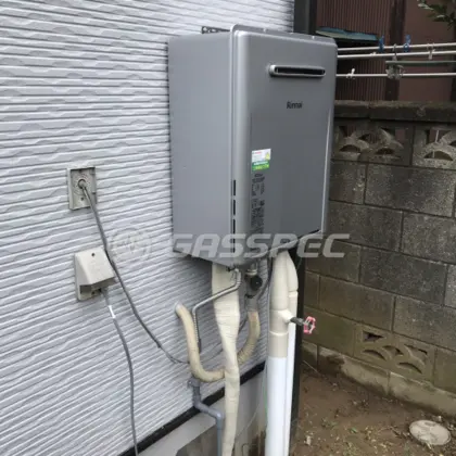 施工後の給湯器（リンナイ RUF-E2406SAW）