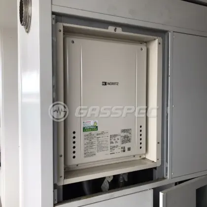 施工後の給湯器（ノーリツ GT-2460SAWX-H-1 BL）