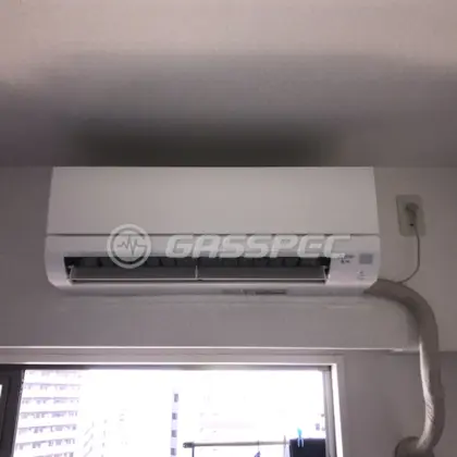 施工後のエアコン（三菱 MSZ-GV3620W）