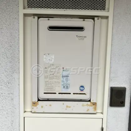 施工前の給湯器（RUX-V1613W）