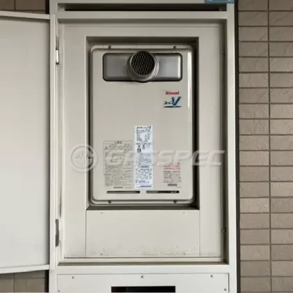 施工前の給湯器（RUJ-V1611T(A)）