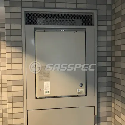 施工前の給湯器（OURB-2450SAQ-CU）