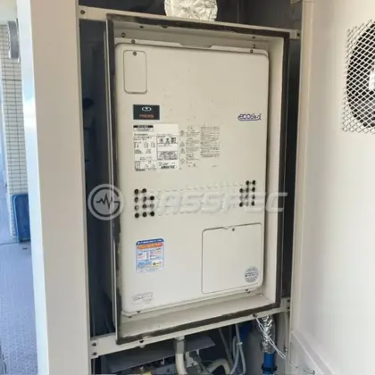 施工前の暖房熱源機（GTH-C2440SAWX6H-H）