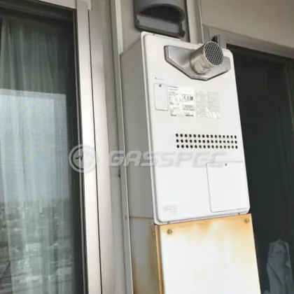 施工前の暖房熱源機（GTH-2434AWX3H-T）