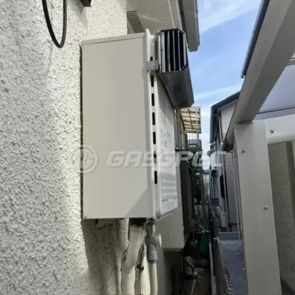 施工前の給湯器（GT-2450SAWX）