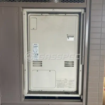 施工前の暖房熱源機（RUFH-V2403SAU2-3）