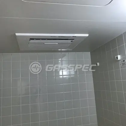 施工後の浴室乾燥機（リンナイ RBH-C418K1P）