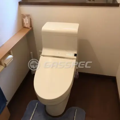 施工後のトイレ（TOTO TCF918#SC1）