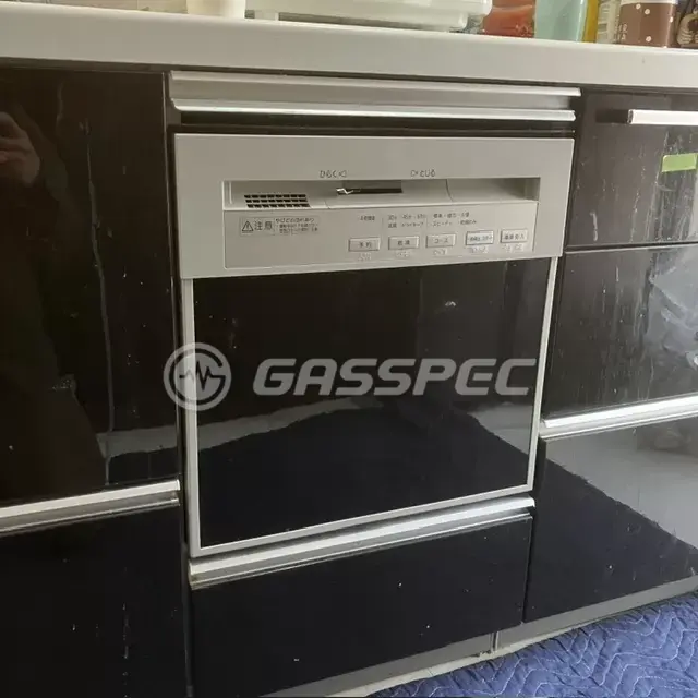 交換前のビルトイン食洗機（パナソニック NP-P45R2PH）