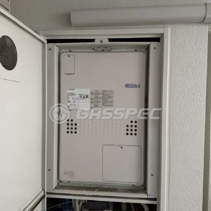 施工前の暖房熱源機（GTH-C2440SAWX3H-TB）
