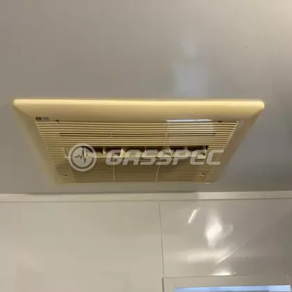 施工前の浴室乾燥機（BBD-3300ACSK-3）