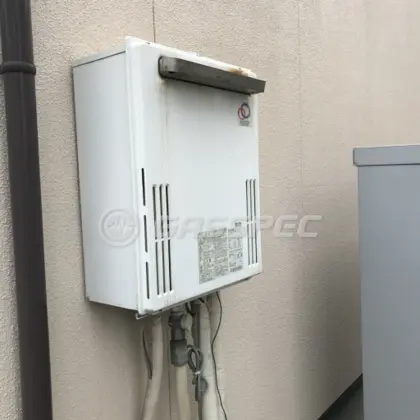 施工前の給湯器（GX-244AW）