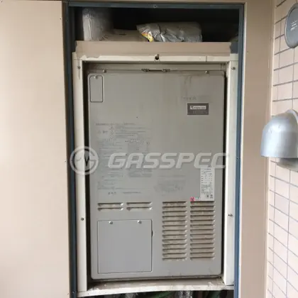 施工前の給湯器（AT-4299ARSAW3Q-H）